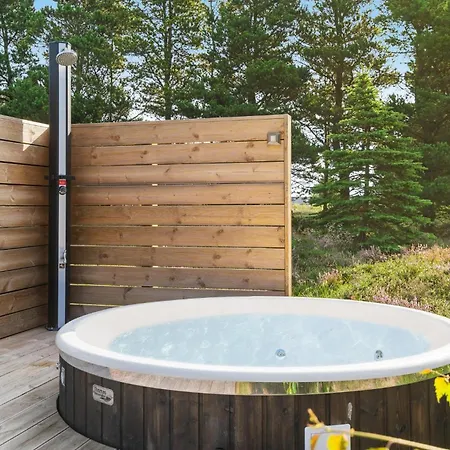 Pet Friendly In Romo With Kitchen Holiday home